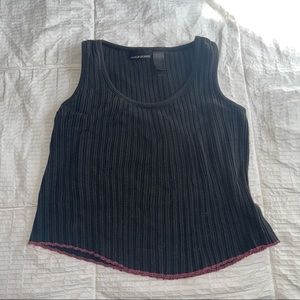 7/$20 deal
 deal~ vintage dkny crop top